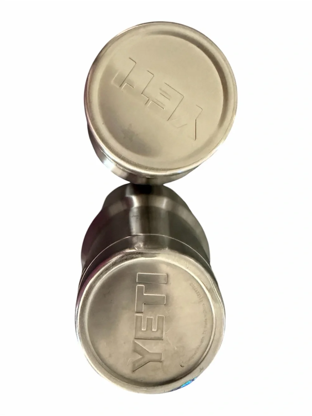 Lot Of 2 Yeti Tumbler 30 oz with lid